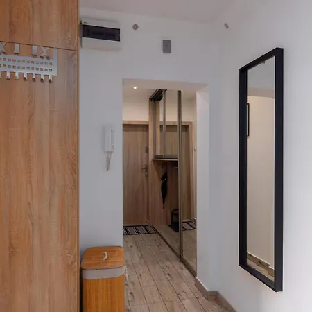 Rybacka Pleasant By Bookinghost