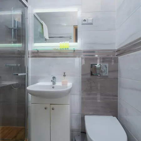 Rybacka Pleasant Apartment