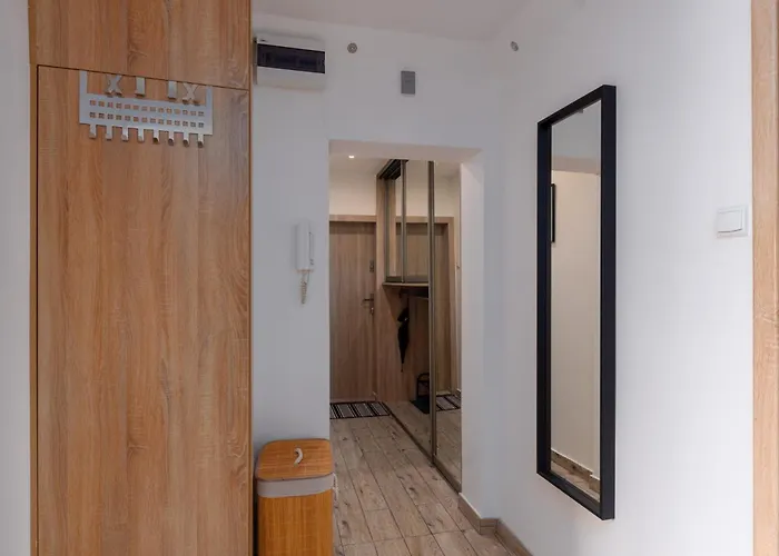 Rybacka Pleasant By Bookinghost